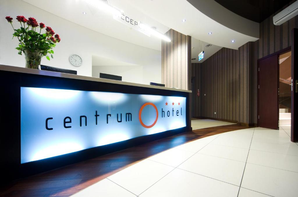 Hotel Centrum Квидзин Екстериор снимка