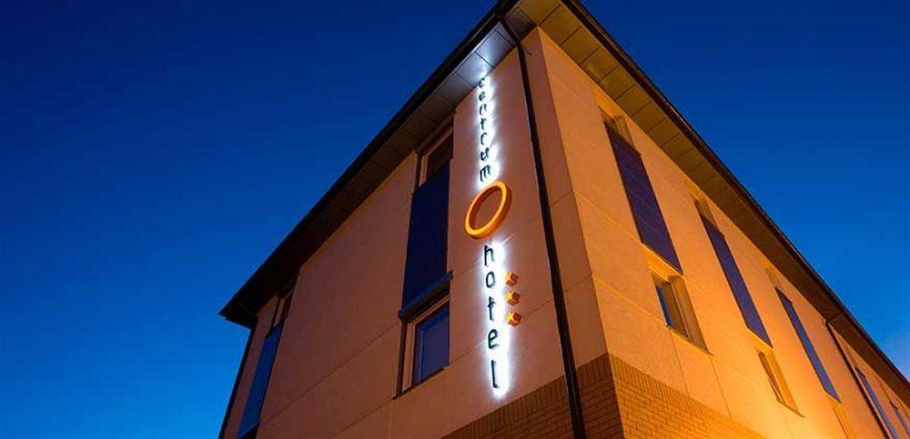 Hotel Centrum Квидзин Екстериор снимка