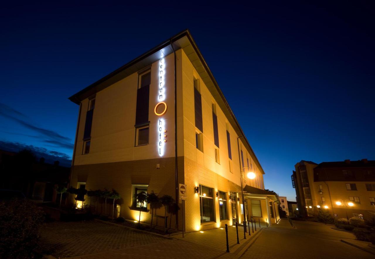 Hotel Centrum Квидзин Екстериор снимка